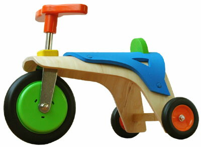 デザイン賞を受賞しているゴムの木の木製玩具。【 PLANTOYS 】　三輪車