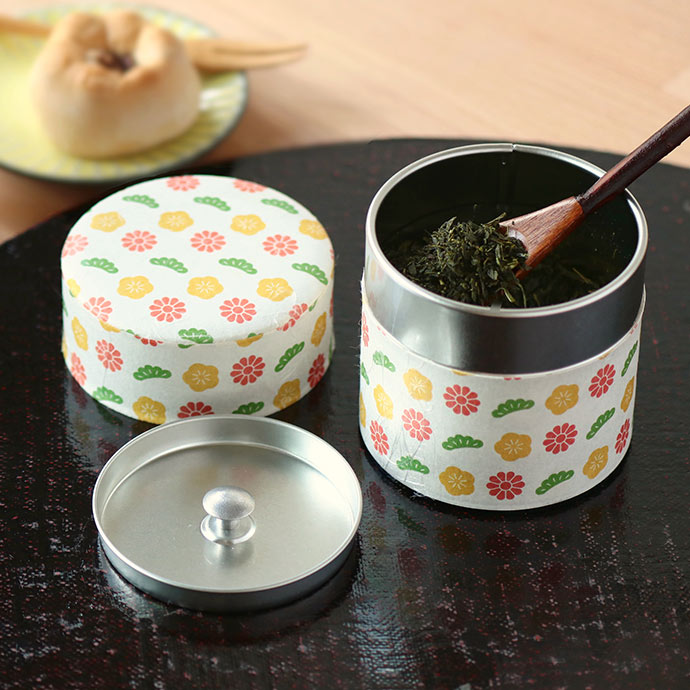 10%OFFクーポン】茶筒ぽッ・かん はな S 日本製 ブリキ 和紙 茶筒 内蓋 お茶 レトロモダン おしゃれ ダイヤ 径7.5cm 約100g 茶葉 保存 コーヒー 紅茶 ほうじ茶 緑茶 烏龍茶 中国茶 ハーブティー お菓子 小物 おすすめ かわいいリビングの棚に飾ってもおしゃれ♪ JChere ... レデッカー 木製 コーヒースクープ 9cm 752709