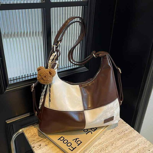【送料無料】レディース ファッション 春夏 秋冬 女性 かわいい おしゃれ 韓国 鞄 バッグ 上品 大人 大容量 シンプル ショルダー レトロ クマ チャーム セット 【送料無料】レディース ファッション 春夏 秋冬 女性 かわいい おしゃれ 韓国 鞄 バッグ 上品 大人 大容量 シンプル ショルダー レトロ クマ チャーム セット