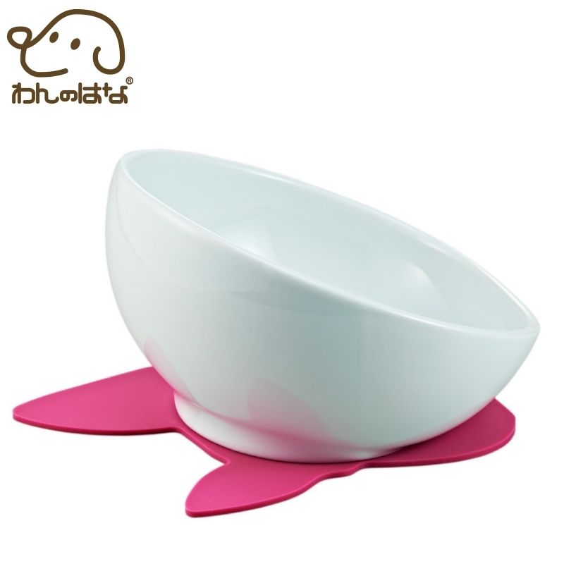 ■商品説明■ フレンチブルドッグ専門誌「BUHI」と共同研究を重ね辿り着いた形状です フレンチブルドッグの顔がスッポリと入る大きさを確保しながら安定感も出しました。 部屋を汚さないために「そり返し」をつけてフードがこぼれにくいように設計して...