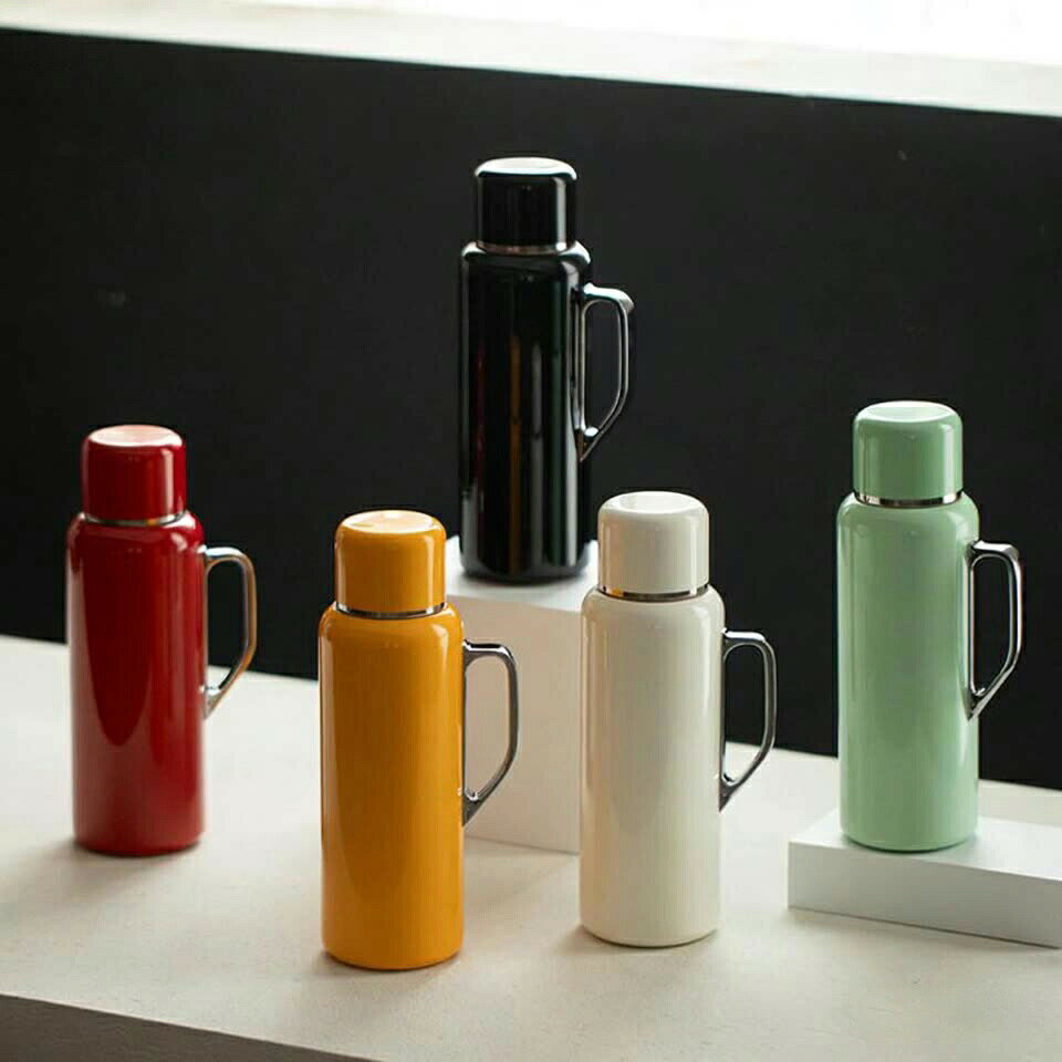 マイボトル 魔法瓶 保温瓶 真空 断熱ボトル 温度表示 750ml 魔法ポット 大容量 カップ付き ステンレスボトル ドリンクボトル ティーボトル 水筒 保冷 保温 直飲み 保温ポット ハンドル付き おしゃれ 保温効果 キャンプ 携帯 アンティーク