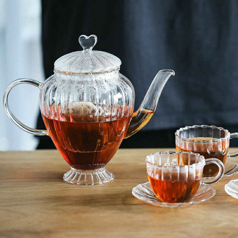 ハート 耐熱ガラス ティーポット モール ガラスティーポット ガラス急須 ガラスポット ティーセット ティーカップ ティーグラス ガラス製ポット ins 人気 かわいい 手作り 紅茶ポット フルーツティー ハーフティー に 透明 クリア おしゃれ 母の日プレゼント