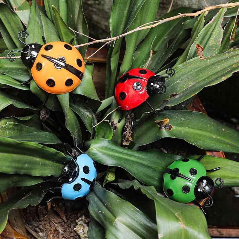 壁飾り 欧風 モダン シンプル アイアン製 昆虫 テントウムシ アリ 花モチーフ ガーデン 庭 壁掛け ウォ..