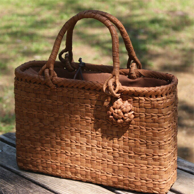 山葡萄 編み 籠 かご バッグ コンパクト 巾着 手作り 内ポケット付き 山葡萄 かごバッグ 網代編み やまぶどう 贈り物 ギフト