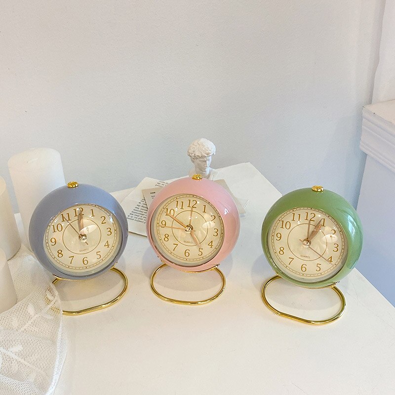 メガ割 Ins韓国置き時計目覚まししナイトライトレトロアンティーク時計4つカラーおしゃれ