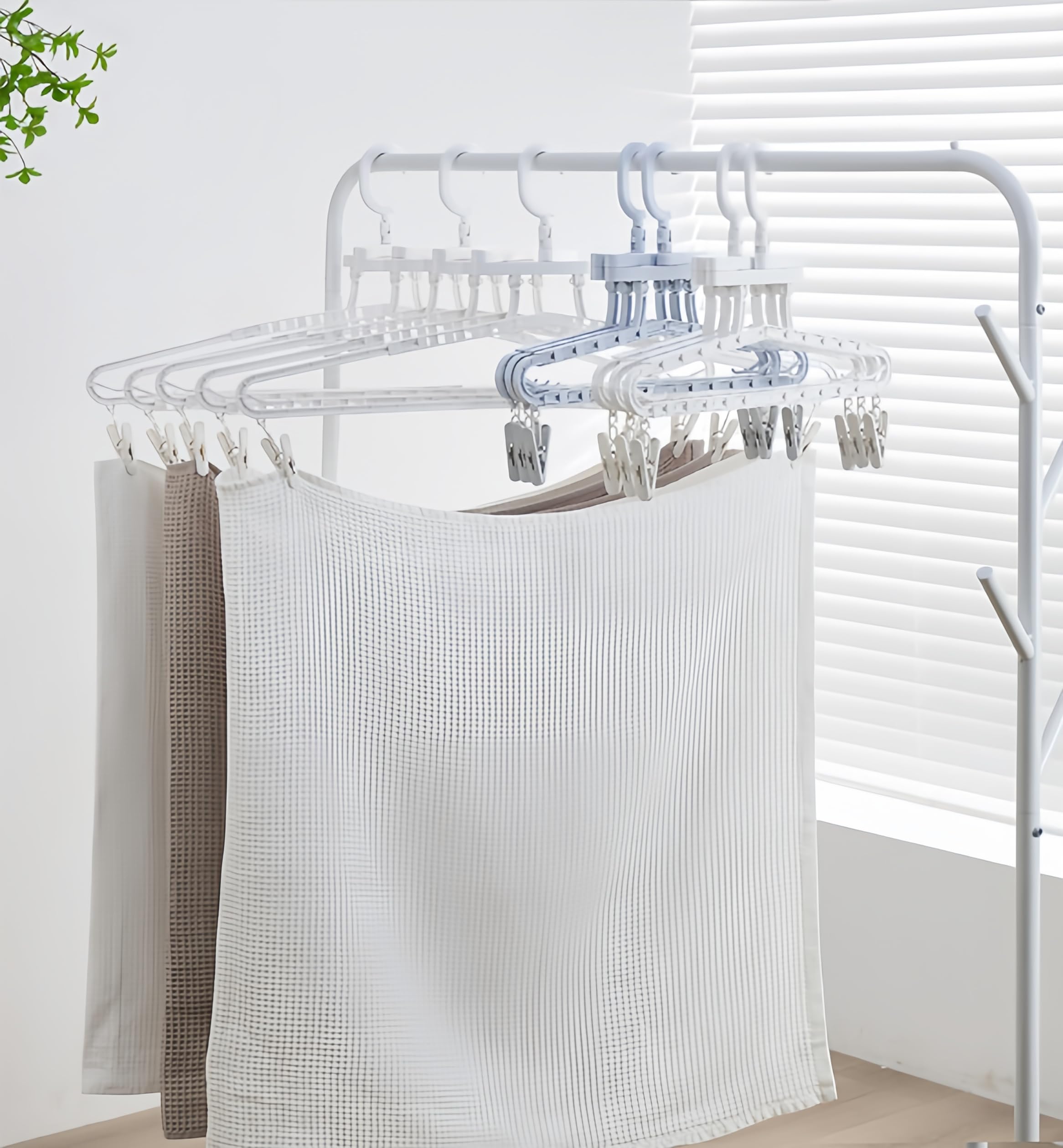 衣架 伸縮可能 省スペース 滑らない 型崩れ防止 プラスチックハンガー 衣類ハンガーセット クローゼッ..