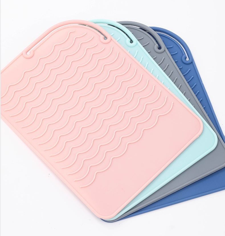 ヘアアイロンマット カバー 2in1 2WAY シリコン 耐熱 収納ケース 収納ポーチ 焦げ防止 落下防止 旅行 ..