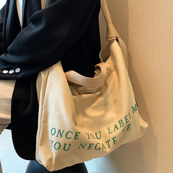 【ネコポス便送料無料】【3色】トートバッグ キャンバス レディース メンズ 大容量 A4対応 斜めがけ ショルダーバッグ 帆布 ナチュラル 内ポケット付き 軽量 通勤 通学 旅行 シンプル ユニセックス