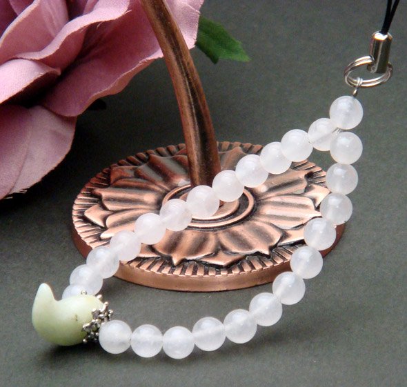 勾玉&ホワイトオニキス【パワーストーン・オーダーメイド携帯ストラップ 】