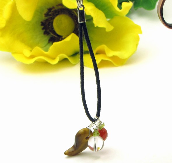 タイガーアイ勾玉＆水晶＆赤瑪瑙【パワーストーンオーダーメイド携帯ストラップ 】