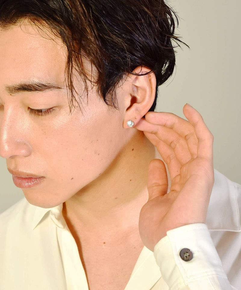ライオンハート ピアス メンズ タテガミ サイド スタッズ ピアス ハウル SV925 LH-...