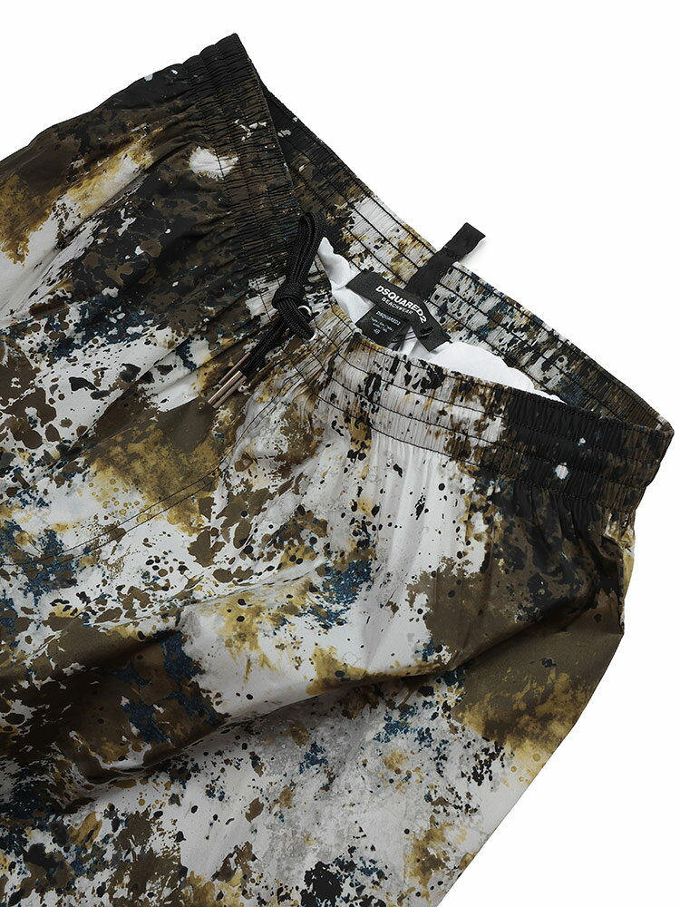 ディースクエアード DSQUARED2 カナディアン カモフラ柄 スイム ショート パンツ CANADIAN CAMO D2D7BM06120 ブランド メンズ スイムパンツ ショートパンツ 柄パンツ 水着