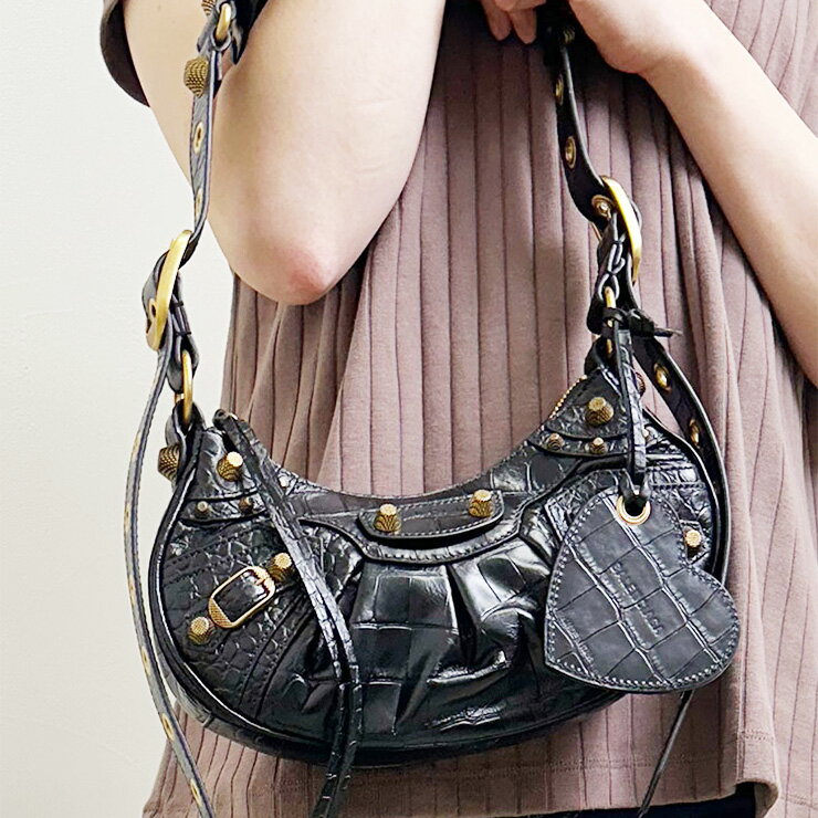 バレンシアガ BALENCIAGA ル カゴール ラムスキン ショルダーバッグ スモール BCL67130923EBM ブランド レディース バッグ 鞄 ショルダーバッグ コンパクト