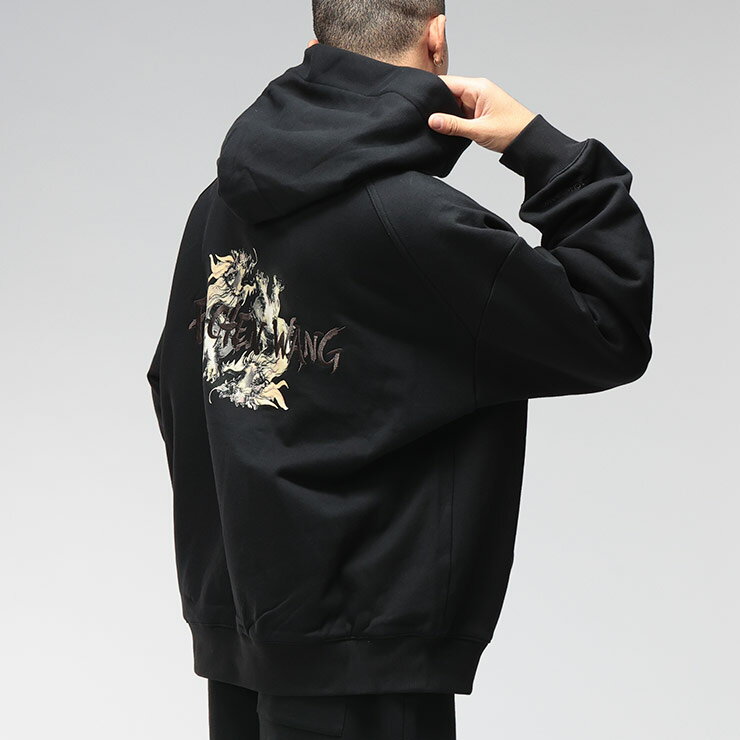 フェン・チェン・ワン フーディ メンズ Feng Chen Wang バックプリント ロゴ プルオーバー パーカー CREATURE クリーチャー FCWFUF...