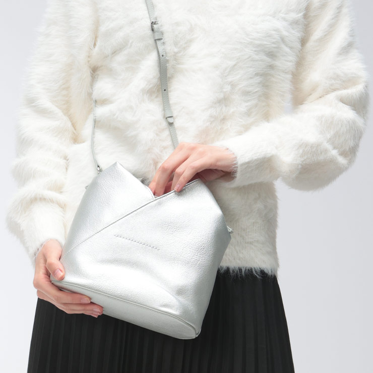MM6 Maison Margiela (エムエムシックス メゾン マルジェラ) レディース ショルダーバッグ ジャパニーズ ミニバッグ MM6WD0026P8396 ブランド 鞄 バッグ ハンドバッグ コンパクト