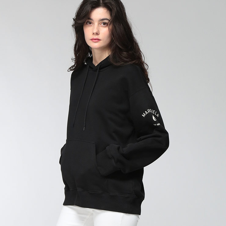 MM6 Maison Margiela (エムエムシックス メゾン マルジェラ) レディース パーカー マネキンプリント プルオーバー フード スウェット MM6LS52GU0259 ブランド トップス 秋 冬