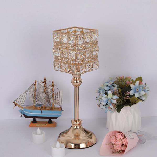 パーティーの家の装飾のための金属クリスタルキャンドルホルダー燭台スタンド10x32cm