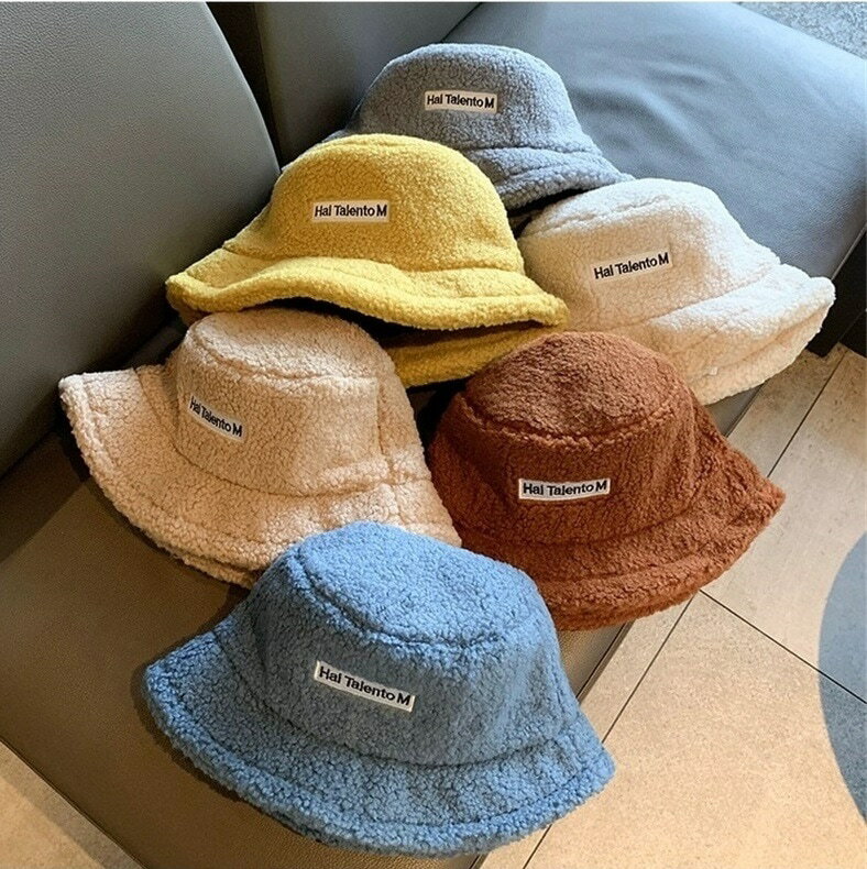 MZ3秋冬新作子羊の毛帽子柔らかい軽くて暖かいハット韓国ファッション帽子 超かわいい万能キャップ レディース 保温 オシャレ カジュアルバケットファーハット