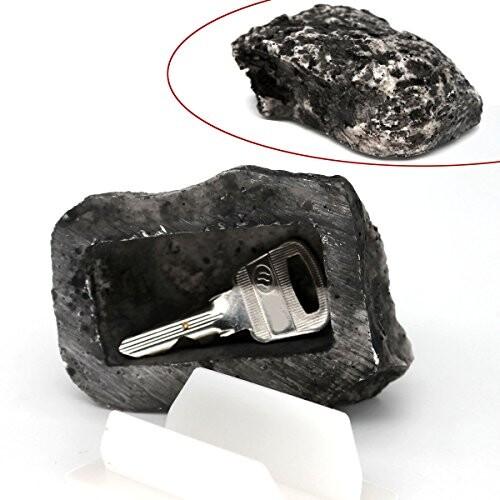 秘密の偽のロック - 見た目と自然石のような感じ - 屋外の庭や庭、ジオキャッシングで安全