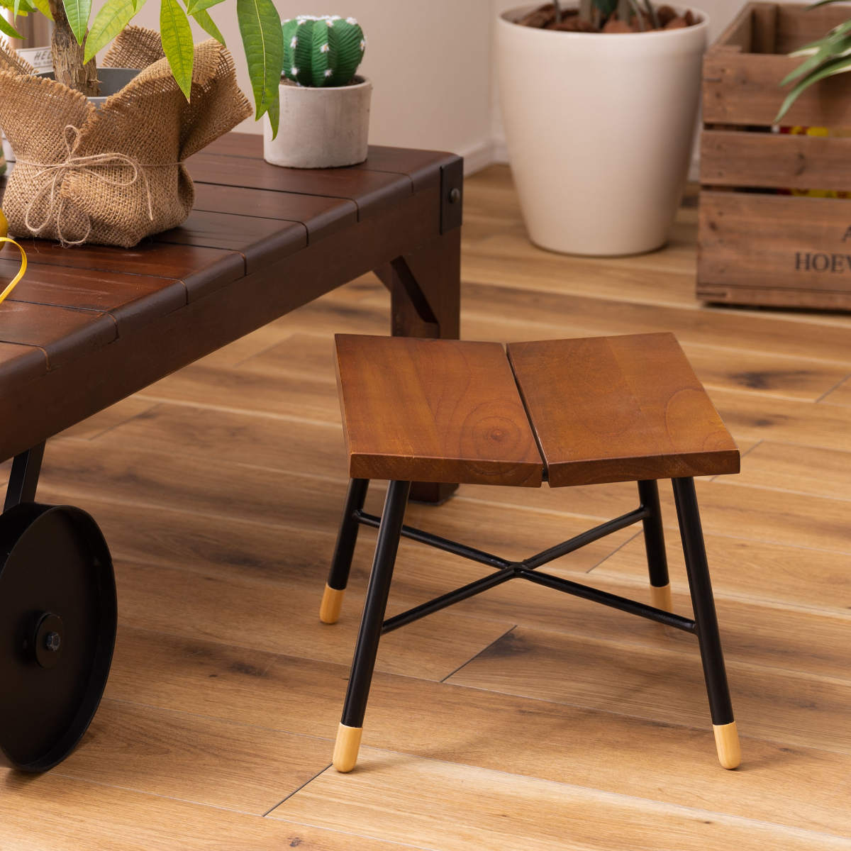 スツール 座面高25cm 木製 北欧 椅子 いす イス チェア 四角 天然木 スチール 腰掛け コンパクト 小さ..