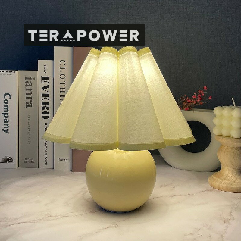 韓国 プリーツ シェードランプ 卓上 コンパクト 小型 コンセント ベージュ 木目調 間接照明