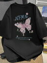 背中にピンクの蝶のプリントと英語のフレーズが施された200gの黒Tシャツは、ロマンティックでデザイナー風。(4)