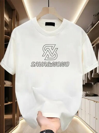 200gのホワイト・クルーネック半袖Tシャツ。フロントにラインアウトプリントとブラックのレタリングが施されている。ピュア・コットンを使用し、着心地と通気性に優れ、厚みのある風合いです。 200gのホワイト・クルーネック半袖Tシャツ。フロントにラインアウトプリントとブラックのレタリングが施されている。ピュア・コットンを使用し、着心地と通気性に優れ、厚みのある風合いです。