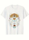 200gのコットンTシャツの前面には蛾がプリントされ、その周りをブラウン、ピンク、グリーン、ブルーなど様々な色の花や葉の装飾が囲み、全体的にナチュラルでアーティ...