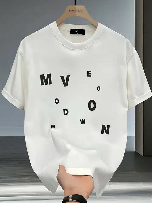 フロントに黒文字が不規則に配された200gの白半袖Tシャツ。クルーネック・スタイルで、ヘビーウェイト..