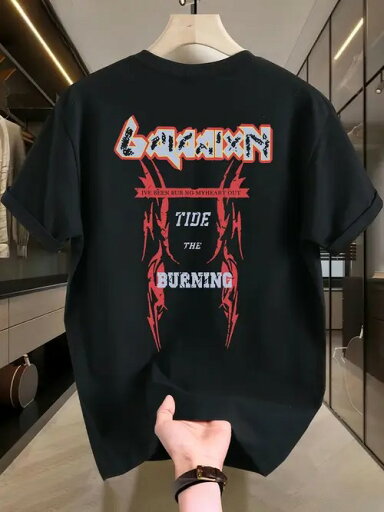 200gの黒の半袖Tシャツは、背中にカラフルな文字と英語、赤のグラフィックがプリントされ、個性的でトレンディなスタイルを演出する。素材はコットンで着心地がよく、通気性も抜群。 200gの黒の半袖Tシャツは、背中にカラフルな文字と英語、赤のグラフィックがプリントされ、個性的でトレンディなスタイルを演出する。素材はコットンで着心地がよく、通気性も抜群。