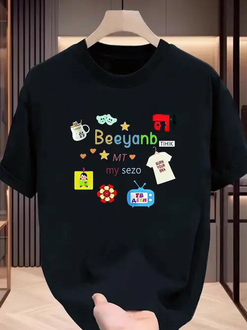 200gにはマグカップ、マスク、星、帽子、服のタグ、テレビなどのキャラクターアイテムがセットになって..