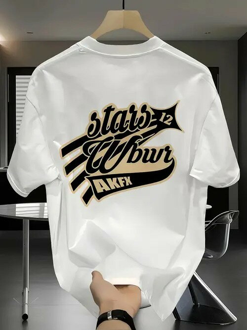 200gのホワイト・クルーネック半袖Tシャツの背中には、ブラックとカーキ色のマッチング・アート・レタリング柄があしらわれている。ヒップスター・スタイルで、ピュア・コットンを使用し、着心地がよく通気性に優れ、厚手の生地感。ゆったりとしたユニセックスなフィット感。