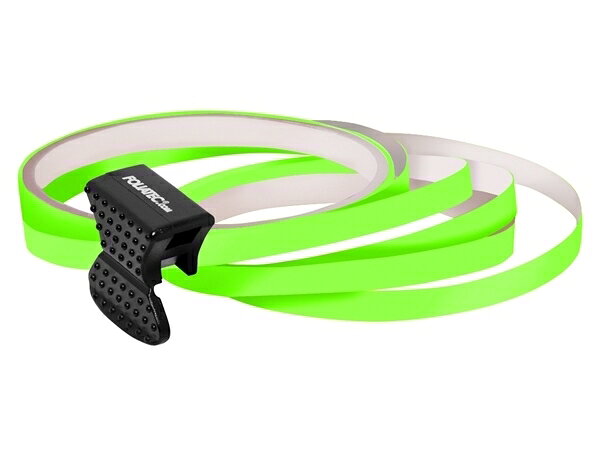 商品の説明ドイツのカーアクセサリーメーカーFOLIATEC(フォリアテック)製のFOLIATEC ピンストライプリムテープです。ガイド付きライナーをホイールのリムに沿わせながら貼るので簡単にピンストライプを入れることが出来ます。7mmX2.15Mのテープ4本とガイドライナー1個に、テスト用のリムテープ(0.4M)が付属します。
