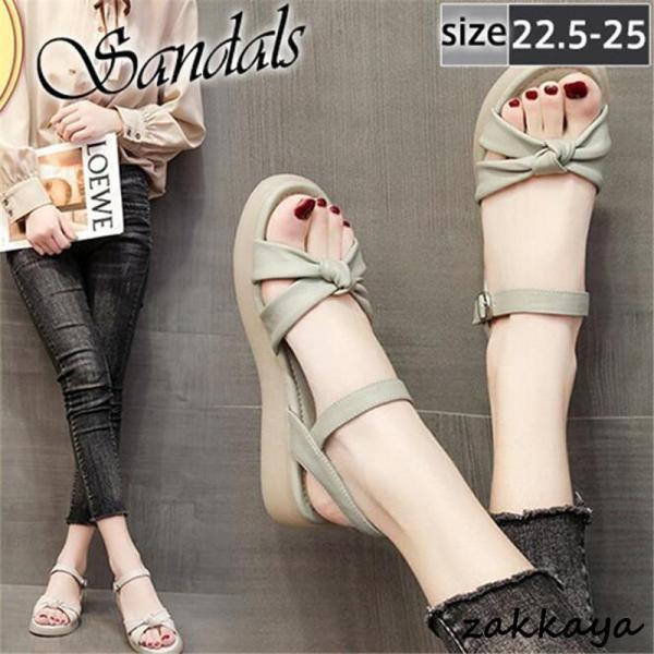 商品詳細カラー:/オフホワイト/グリーンサイズ:/22.5/23/23.5/24/24.5/25-------------■商品説明素足で履いたりソックスを合わせたり、使い回しやすいシューズです。滑り止め加工が施された厚底で安定感も美脚効果...