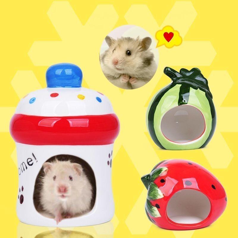 小動物用ハウス ハムスターハウス 小屋 家 寝床 ベット ペット 小動物 イチゴ 哺乳...