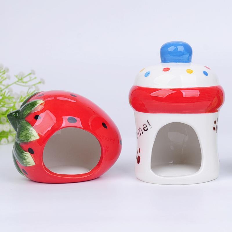 小動物用ハウス ハムスターハウス 小屋 家 寝床 ベット ペット 小動物 イチゴ 哺乳...