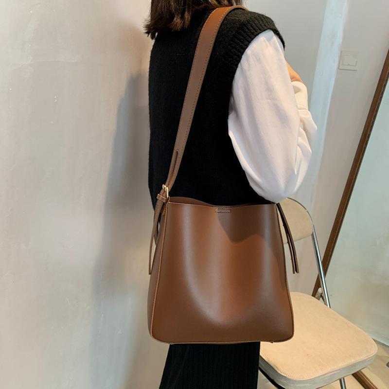 トートバッグ レディース ショルダーバッグ 肩掛け 手持ち バッグ 韓国風 鞄 通勤 通学 かばん キャンバス a4 大きめ おしゃれ 大人可愛い 30代 40代 50代