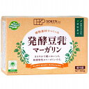 植物素材でつくった発酵豆乳入りマーガリンは植物由来の乳酸菌で発酵させた国産大豆の豆乳を使用しました。 純植物性マーガリン。 無香料・無着色。 トランス脂肪酸の少ない製法で作りました[約0.03g／10g］。 部分水素添加油脂不使用。 豆乳を発酵させることで、豆乳特有の青臭さがなくなりました。 また、発酵方法を見直し、コクがありながらまろやかで口当りよく、あっさり軽い風味に仕上げました。 原材料の発酵豆乳とレシチンの大豆は、遺伝子組換えの混入を防ぐため分別生産流通管理を行っています。 原料油脂はべに花油とパーム核油とパーム油です。 主原料油脂のべに花油は高オレイン酸タイプのべに花の種子を一番しぼりしたものです。 パーム核油はパームの種子からとった油です。 食塩はまろやかな風味の粗塩を使用しています。 トコトリエノールは、パーム油由来のものです。 RSPO（MB）認証製品（認証された持続可能なパーム油の生産に貢献しています） パンをはじめ、お料理やお菓子作りの材料としても幅広くお使いいただけます。 ＜創健社について＞ 半世紀を超える歴史を持つこだわりの食品会社です。 創業の1968年当時は、高度経済成長期の中、化学合成された香料・着色料・保存料など食品添加物が数多く開発され、大量生産のための工業的製法の加工食品が急速に増えていました。 創業者中村隆男は、「食べもの、食べ方は、必ず生き方につながって来る。食生活をととのえることは、生き方をととのえることである。」と提唱し、変わり行く日本の食環境に危機感を覚え、より健康に繋がる食品を届けたいと願って創健社を立ち上げました。 いまでこそ持続可能な開発目標（SDGs）として取り上げられているようなテーマを、半世紀を超える歴史の中で一貫して追求してまいりました。 世の食のトレンドに流されるのではなく、「環境と人間の健康を意識し、長期的に社会がよくなるために、このままでいいのか？」と疑う目を持ち、「もっとこうしたらいいのでは？」と代替案を商品の形にして提案する企業。 わたしたちはこの姿勢を「カウンタービジョン・カンパニー」と呼び、これからも社会にとって良い選択をし続ける企業姿勢を貫いて参ります。 ■商品名：マーガリン ベジタリアン ヴィーガン 植物素材でつくった発酵豆乳入りマーガリン プラントベース 国産 植物性 無香料 無着色 大豆 ■内容量：160g ■原材料名：食用植物油脂：国内製造［べに花油（アメリカ他）］、食用精製加工油脂［パーム核油（マレーシア、インドネシア）、べに花油（アメリカ他）、パーム油（マレーシア、インドネシア）］、発酵豆乳［大豆（国産）］、食塩（オーストラリア、メキシコ）／レシチン［大豆由来（ブラジル、アメリカ）］、酸化防止剤〔トコトリエノール［パーム油（マレーシア）］〕 ■アレルゲン（28品目）：大豆 ■分析データ：100gあたり エネルギー：756kcal たんぱく質：0.7g 脂質：83.6g 炭水化物：0.3g 食塩相当量：0.8g コレステロール：0mg 必須アミノ酸：234mg オレイン酸：50.8g 大豆オリゴ糖：60mg 大豆イソフラボン：3.4mg ■メーカー或いは販売者：創健社 ■賞味期限：製造日より240日 ■保存方法：10℃以下で保存してください。 ■区分：食品 ■製造国：日本 ■注意事項： 同じ製造設備にて「卵」・「乳成分」を含む製品を生産しています。 容器には製品の品質保持を高めるため、中ぶたシールで密封しています。【免責事項】 ※記載の賞味期限は製造日からの日数です。実際の期日についてはお問い合わせください。 ※自社サイトと在庫を共有しているためタイミングによっては欠品、お取り寄せ、キャンセルとなる場合がございます。 ※商品リニューアル等により、パッケージや商品内容がお届け商品と一部異なる場合がございます。 ※メール便はポスト投函です。代引きはご利用できません。厚み制限（3cm以下）があるため簡易包装となります。 外装ダメージについては免責とさせていただきます。