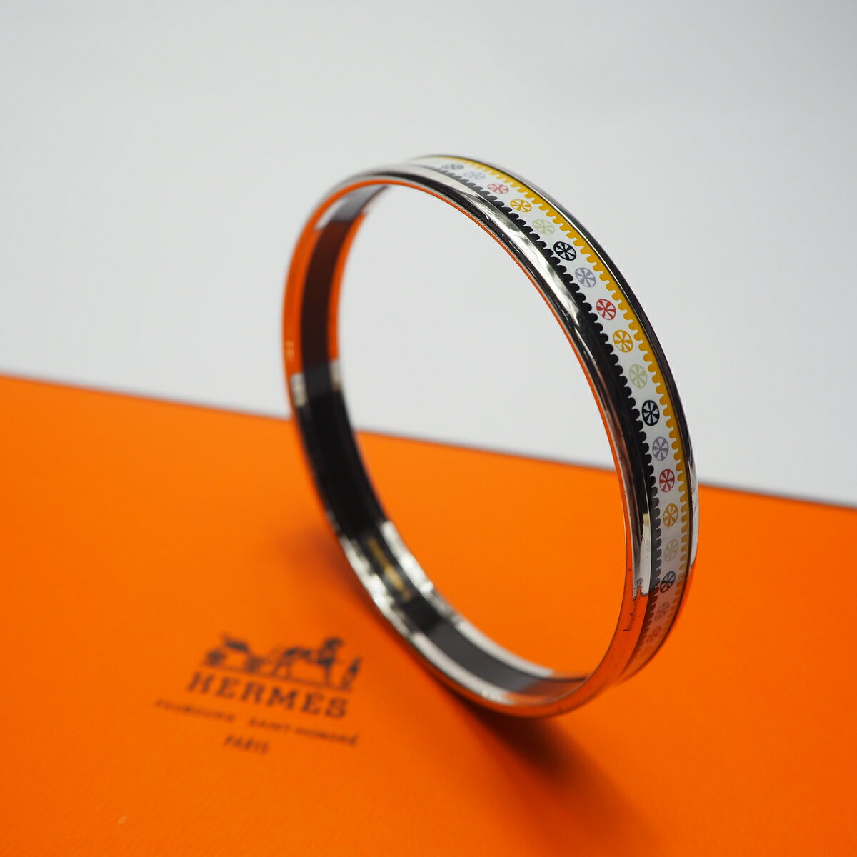新版 良い Hermes エルメス エマイユpm バングル ブレスレット 腕輪 レディース メタル 七宝焼き 銀色 白色 速達メール便送料無料 Digidb Io 新版 良い Hermes エルメス エマイユpm バングル ブレスレット 腕輪 レディース メタル 七宝焼き 銀色 白色 速達メール便送料無料 Digidb Io