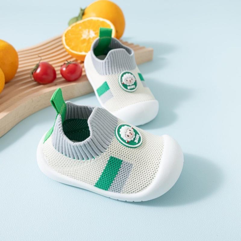ベビー シューズ 春秋 メッシュ 男女兼用 赤ちゃん 幼児 ファースト シューズ 柔らかい 通気性 滑り止め付き 6-28ヶ月 小羊 鴨 グリーン ピンク イエロー レッド ブラウン(x2)