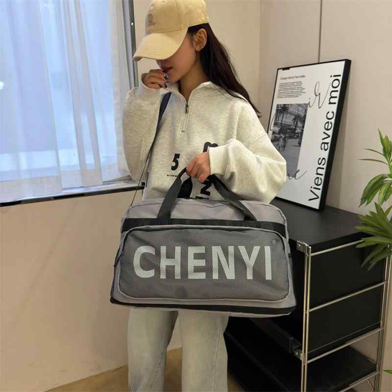 旅行バッグ メンズ レディース 大容量 拡張可能 防水 軽量 スポーツジムバッグ 普段使い 20-35L オックスフォード布 肩掛け 手提げ 街頭スタイル・容量: 20-35L・素材: オックスフォード布・機能: 防水・裏地: ポリエステル・柄: 文字・スタイル: ストリート・要素: ステッチ・カラー: グリーン, オフホワイト, パープル, ブラック, グレー, ピンク・対象: 男女兼用・シーン: カジュアル, 旅行