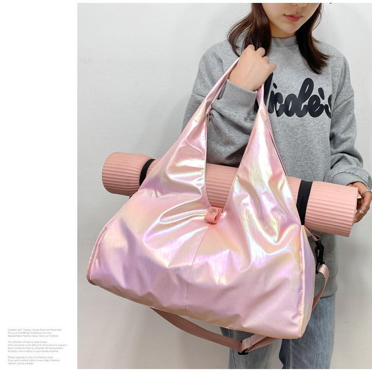 バッグ レディース ショルダーバッグ 大容量 ジムバッグ ヨガ 旅行 収納 スポーツバッグ 乾湿分離 ピンク