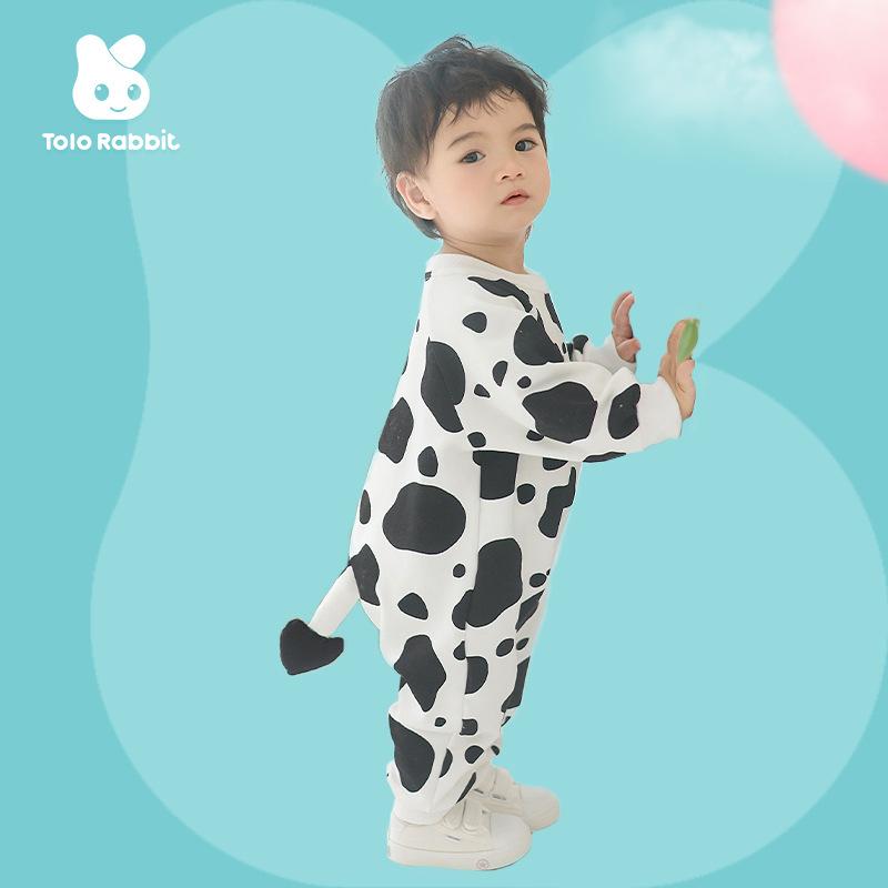 カバーオール ベビー服 長袖 かわいい 牛柄 アニマルプリント 綿 春秋 ロンパース 帽子 ソックス付き ..