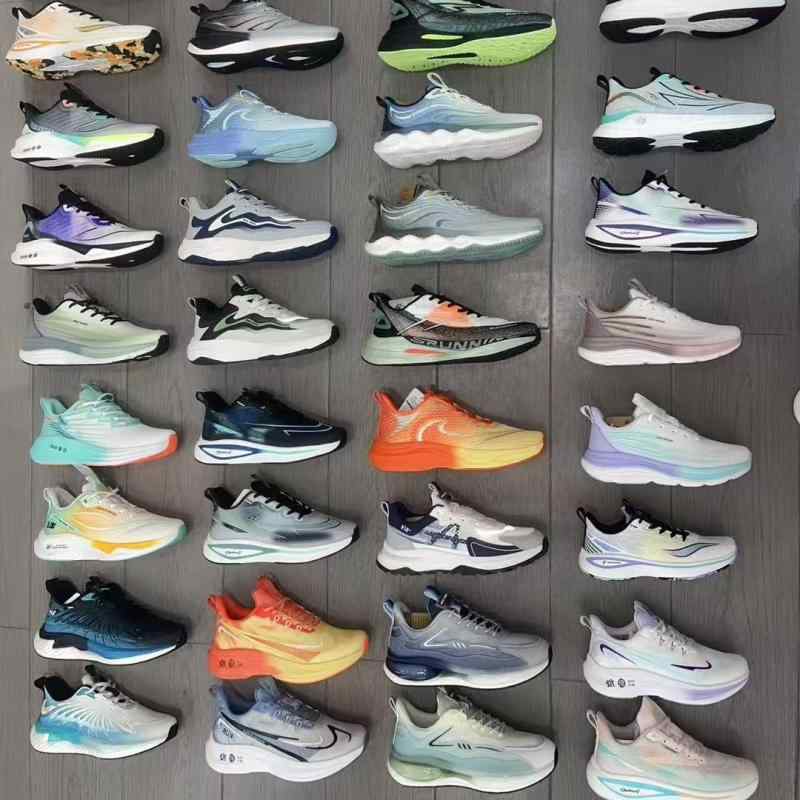 スニーカー メンズ 厚底 ランニングシューズ 男性用 運動靴 スポーツシューズ 通気性 春夏 秋冬 ローカット 黒(x200)