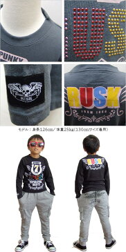 《楽天スーパーSALE 半額! 1599円 → 799円》キッズ 子供服 ロンT キッズ&ジュニア カラフル スタッズ ロゴ 男の子 ボーイズ アメカジ 100cm 110cm 120cm 130cm 140cm 150cm RUSK ラスク 「3241-07」