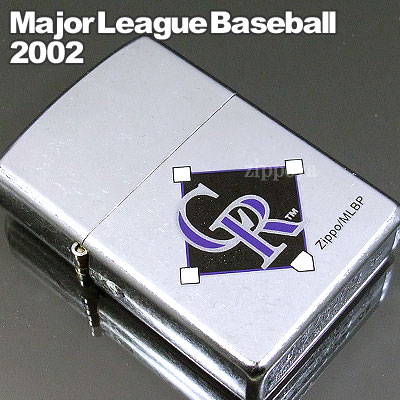 ■ 【ZIPPO（ジッポー）】 商品情報：(本体)縦53mm&times;横35mm&times;厚さ12mm ■ 彫刻サービスについてプラス1000円で内部のユニット（インナー）に文字をいれる事が出来ます！ご希望の方は「インナーに彫刻」す...