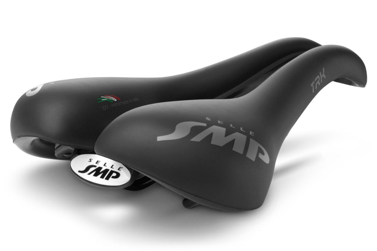 ●selle SMP(セラ エスエムピー) TRK LARGE BLACK MATT(ティーアールケイ ラージ ブラックマット) サドル TRKMED03-NE 【北海道 沖縄 離島地域 配送不可】