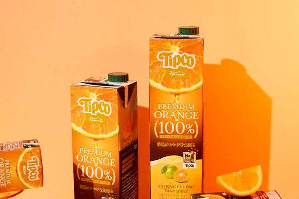 zo-のTipco プレミアムオレンジ100%ストレートジュース1Lx12本｜アングル2