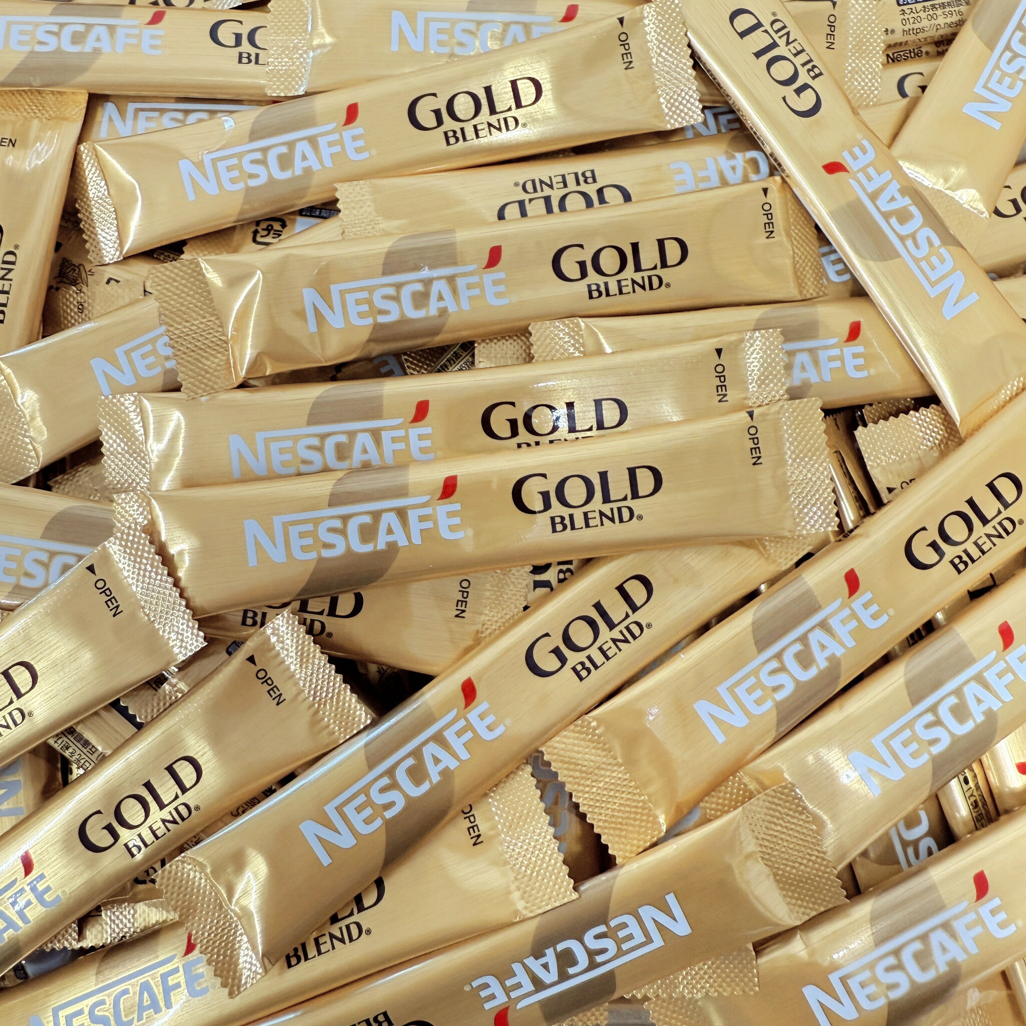 【訳あり52本/104本】ネスレ日本 ネスカフェゴールドブレンドスティック ブラック 2g/本