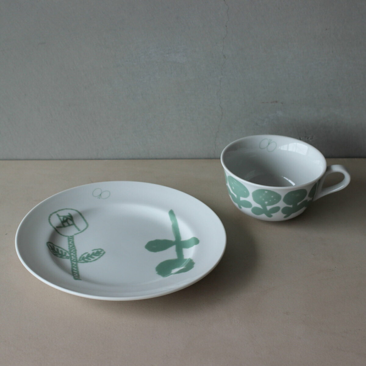 ミナ ペルホネン リメイク モーニングカップ（グリーン）×プレート（グリーン）Remake tableware Morning Cup×Plate MG PASS THE BATON ギフトセット カップ テーブルウェア 器 皆川 明 プレゼント ギフト 贈り物のサムネイル